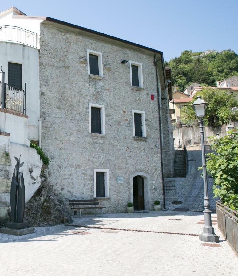 Ostello Della Gioventu Massimo Troisi Oliveto Citra Экстерьер фото